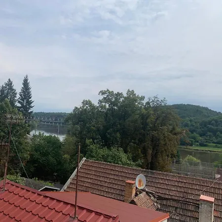 Dom wakacyjny Cosy Family House With Garden, 12 Min From The Center Praga